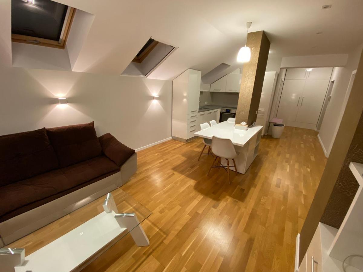 Gaga Residence 3 ทิมิชัวรา ภายนอก รูปภาพ
